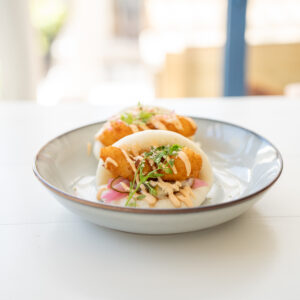 Bao buns de langostinos panko